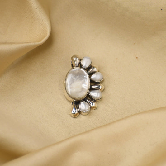 Semicircular Pearl Pendant